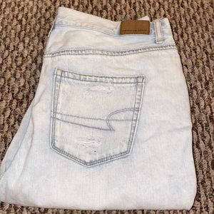 American Eagle Mom Jeans